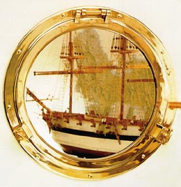 MIRROR,PORTHOLE 5" 8" OVERALL