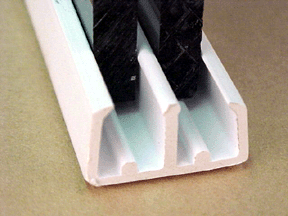 Beckson 1/4 X8'Dbl.Door Channel Black